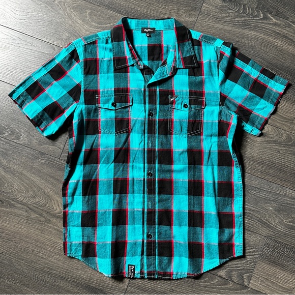 LRG button up - Picture 1 of 2
